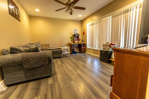 654 E State St, Belding, MI 48809 photo 20