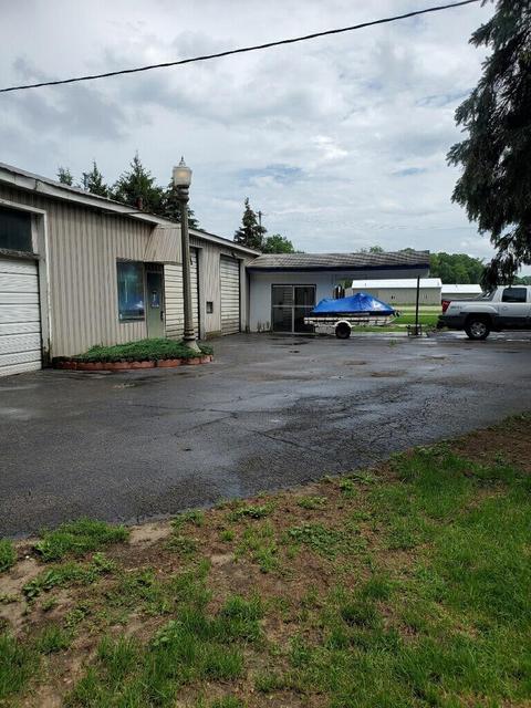 91 10th St, Plainwell, MI 49080 photo 17