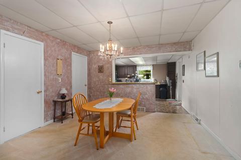 91 10th St, Plainwell, MI 49080 photo 8
