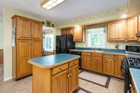 679 M-89, Plainwell, MI 49080 photo 12