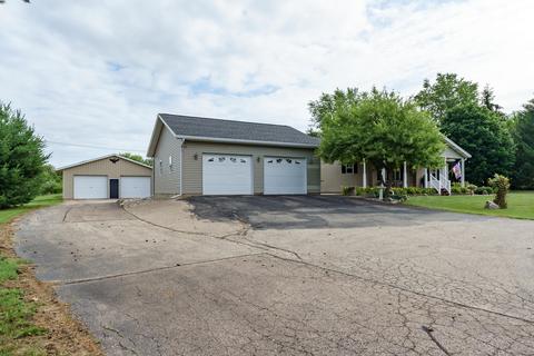 679 M-89, Plainwell, MI 49080 photo 41