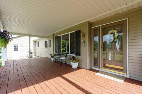679 M-89, Plainwell, MI 49080 photo 4
