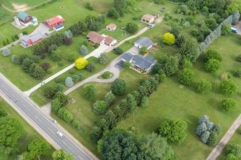 679 M-89, Plainwell, MI 49080 photo 7