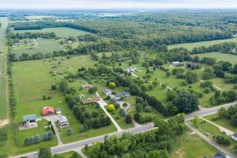 679 M-89, Plainwell, MI 49080 photo 46