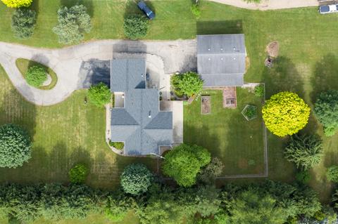 679 M-89, Plainwell, MI 49080 photo 6