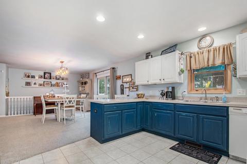 13715 Riverside Dr, Constantine, MI 49042 photo 7