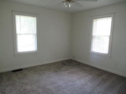 610 E York St, Cassopolis, MI 49031 photo 8