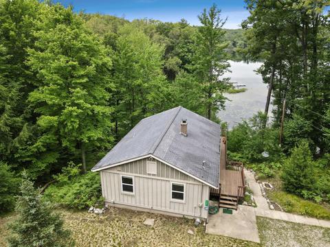 9691 Otter, Baldwin, MI 49304 photo 1