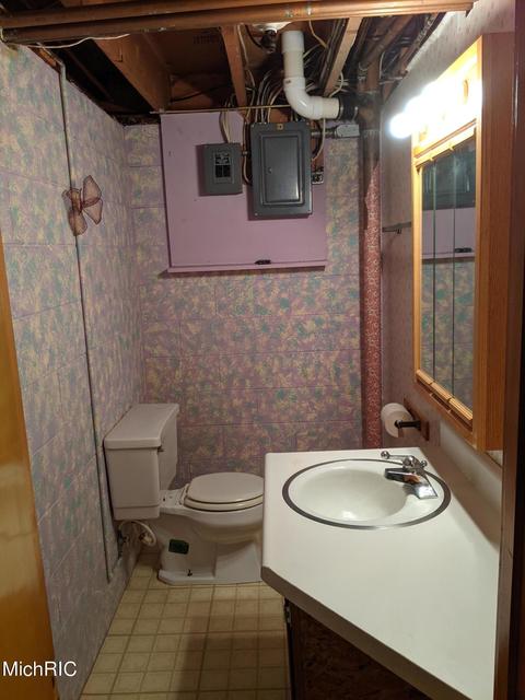 530 Preuss Rd, Manistee, MI 49660 photo 36