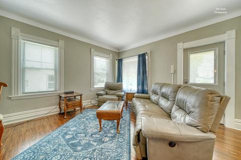 39 E 16th St, Holland, MI 49423 photo 4