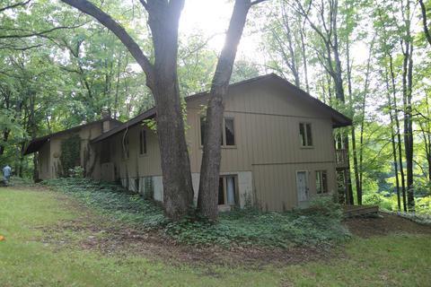 775 2nd St, Plainwell, MI 49080 photo 10