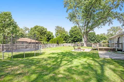 211 Cherrywood Dr, Plainwell, MI 49080 photo 18