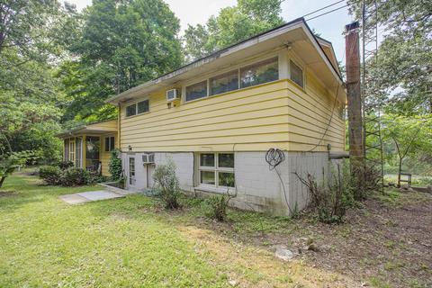 3001 E Riverside Rd, Buchanan, MI 49107 photo 2