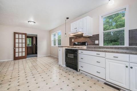 504 Kiddville St, Belding, MI 48809 photo 10