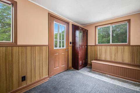 504 Kiddville St, Belding, MI 48809 photo 5