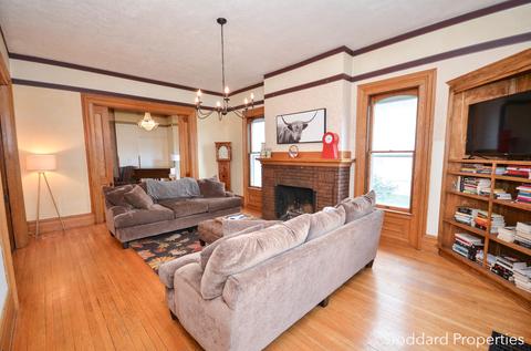 156 E Main St, Ionia, MI 48846 photo 13
