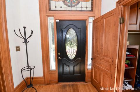 156 E Main St, Ionia, MI 48846 photo 7