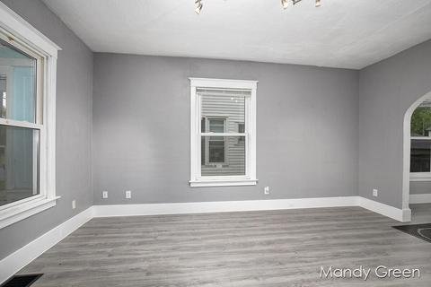 612 Harrison St, Belding, MI 48809 photo 7