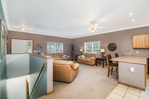 7199 S 3rd St, Mattawan, MI 49071 photo 4