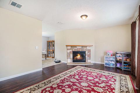 24656 18th Ave, Gobles, MI 49055 photo 2