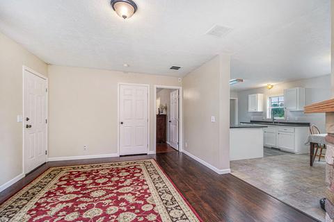 24656 18th Ave, Gobles, MI 49055 photo 3