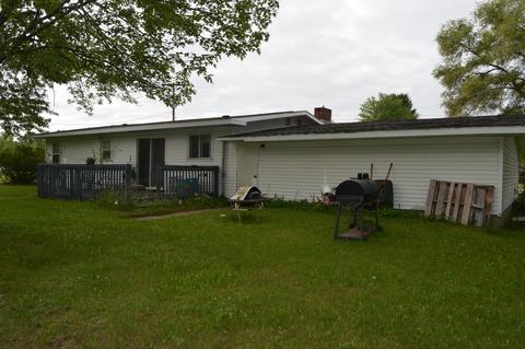 11090 W Washington Rd, Sumner, MI 48889 photo 4