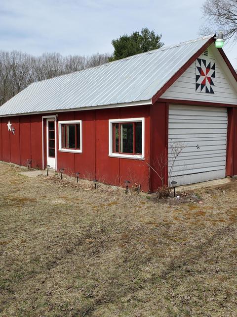 11090 W Washington Rd, Sumner, MI 48889 photo 8