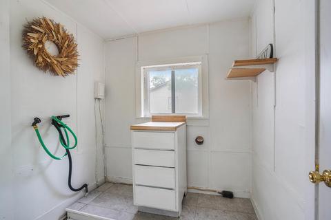 410 E Center St, Belding, MI 48809 photo 17