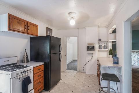 410 E Center St, Belding, MI 48809 photo 4
