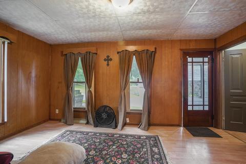 410 E Center St, Belding, MI 48809 photo 21
