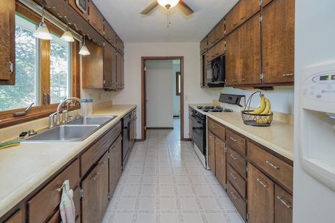 14840 E Augusta Dr, Augusta, MI 49012 photo 12