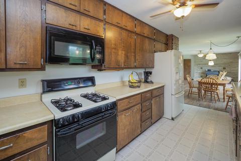 14840 E Augusta Dr, Augusta, MI 49012 photo 11
