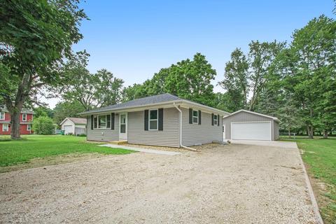 355 E Monroe St, Marcellus, MI 49067 photo 1