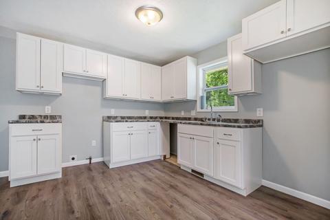 355 E Monroe St, Marcellus, MI 49067 photo 7