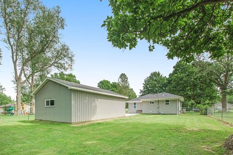 355 E Monroe St, Marcellus, MI 49067 photo 3