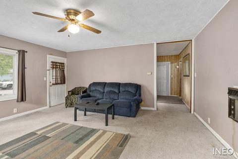 1116 W Ellis St, Belding, MI 48809 photo 8