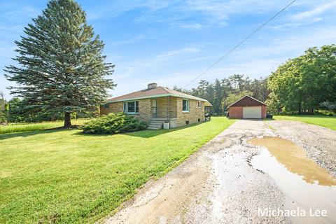 8209 River Rd, Evart, MI 49631 photo 2