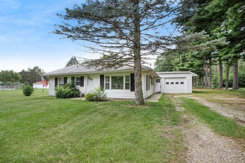 6864 Dennison Rd, Plainwell, MI 49080 photo 3