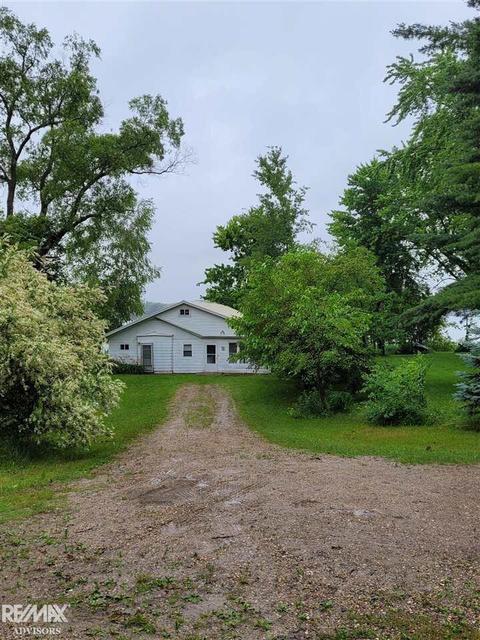 5582 Timberbend Rd, Sears, MI 49679 photo 2