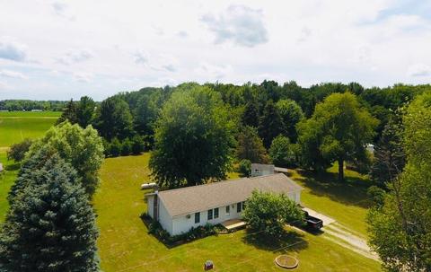 3045 W Humphrey Rd, Ithaca, MI 48847 photo 2