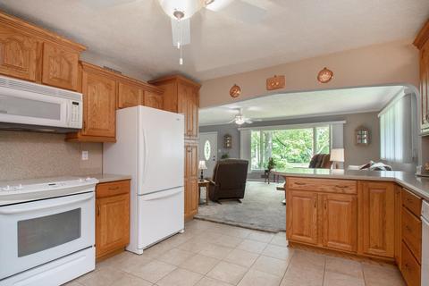 917 Main St, Buchanan, MI 49107 photo 7
