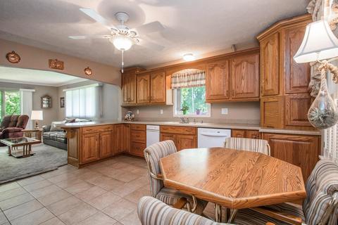 917 Main St, Buchanan, MI 49107 photo 8
