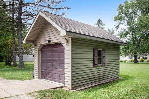 917 Main St, Buchanan, MI 49107 photo 21