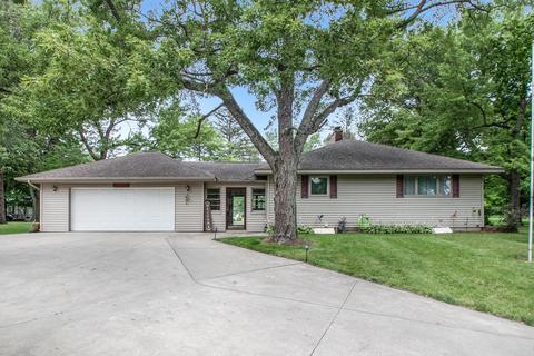 917 Main St, Buchanan, MI 49107 photo 1
