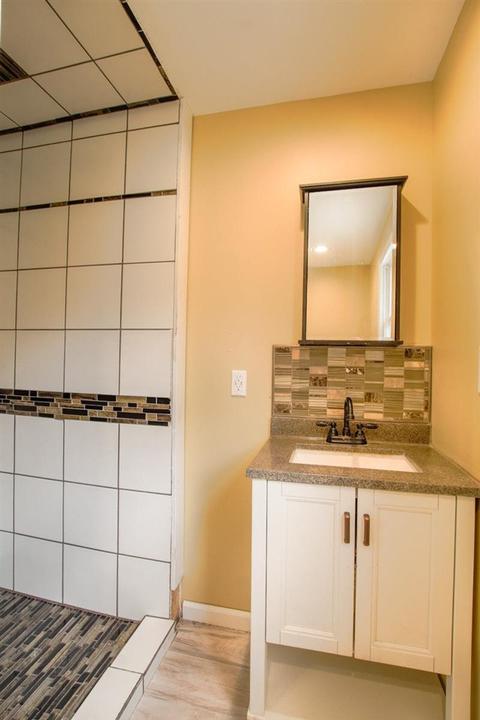 710 Webb, Jackson, MI 49202 photo 12