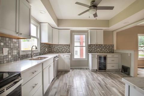 710 Webb, Jackson, MI 49202 photo 10