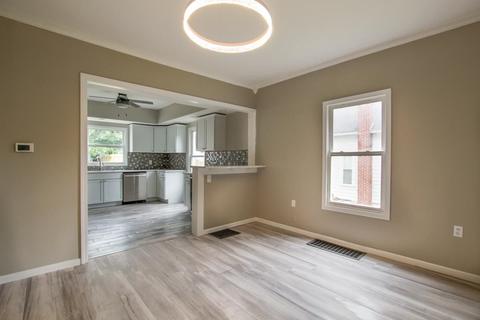 710 Webb, Jackson, MI 49202 photo 8