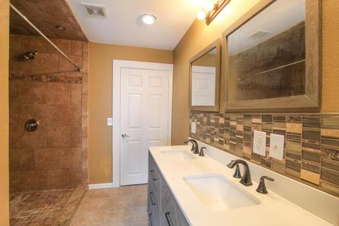 710 Webb, Jackson, MI 49202 photo 15