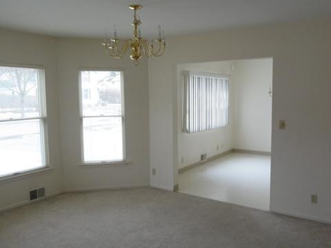 272 Douglas St, Jackson, MI 49203 photo 3