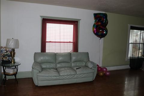 1008 Pigeon, Jackson, MI 49203 photo 4